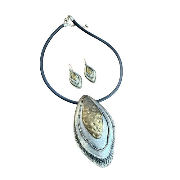 Silver Tone Contemporary Art Necklace Earrings Set Large Silver Tone Brass - Picture 1 of 10